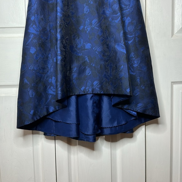WHBM dress size 2 - Picture 3 of 6